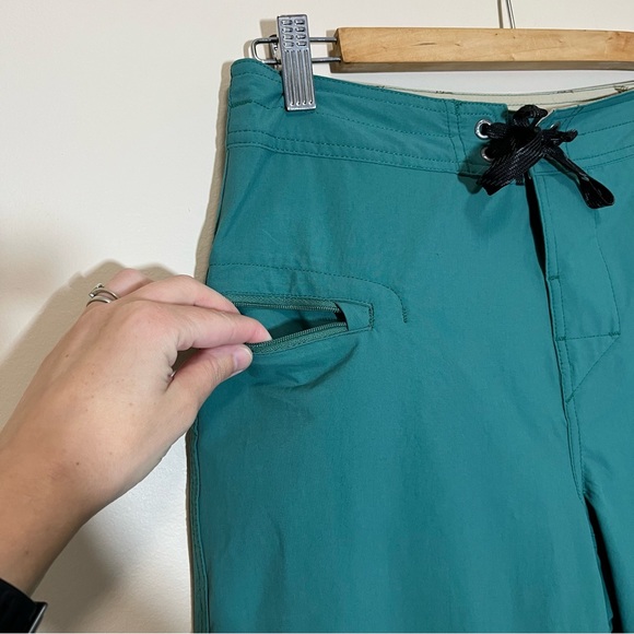 SOLD Patagonia Men’s Packable Board Shorts - Picture 3 of 14
